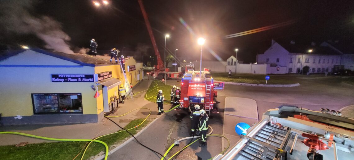 39 – Brandeinsatz – Brand eines Lokals